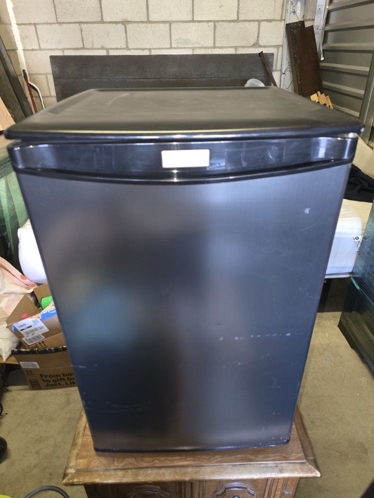 Danby Style Refrigerator