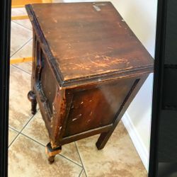 Vintage End Table Or Plant Table