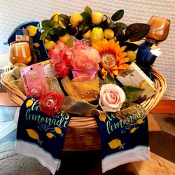 Gift Basket With Beautiful 16 Piece Dish Set Inside