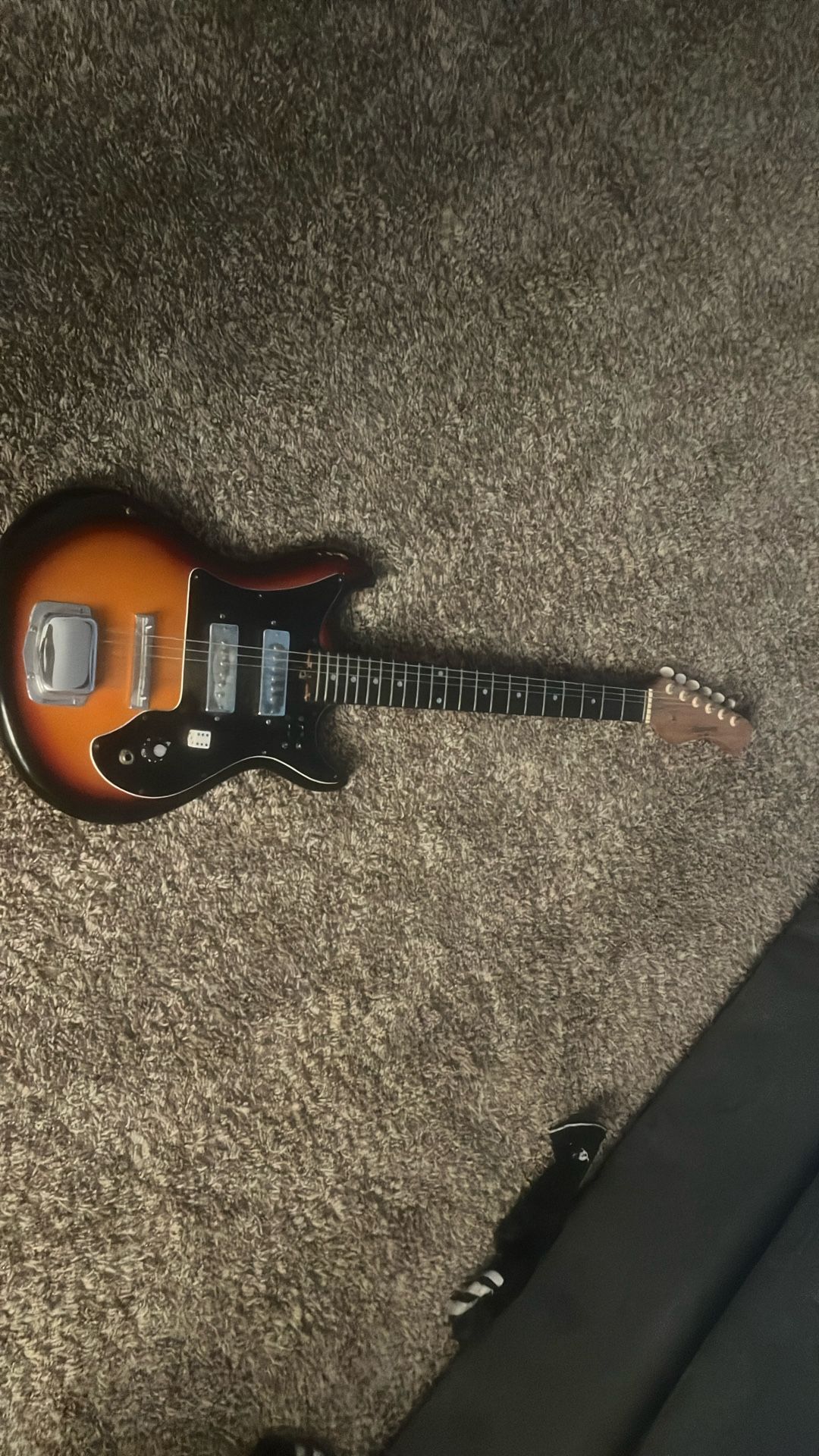 harmony guitar