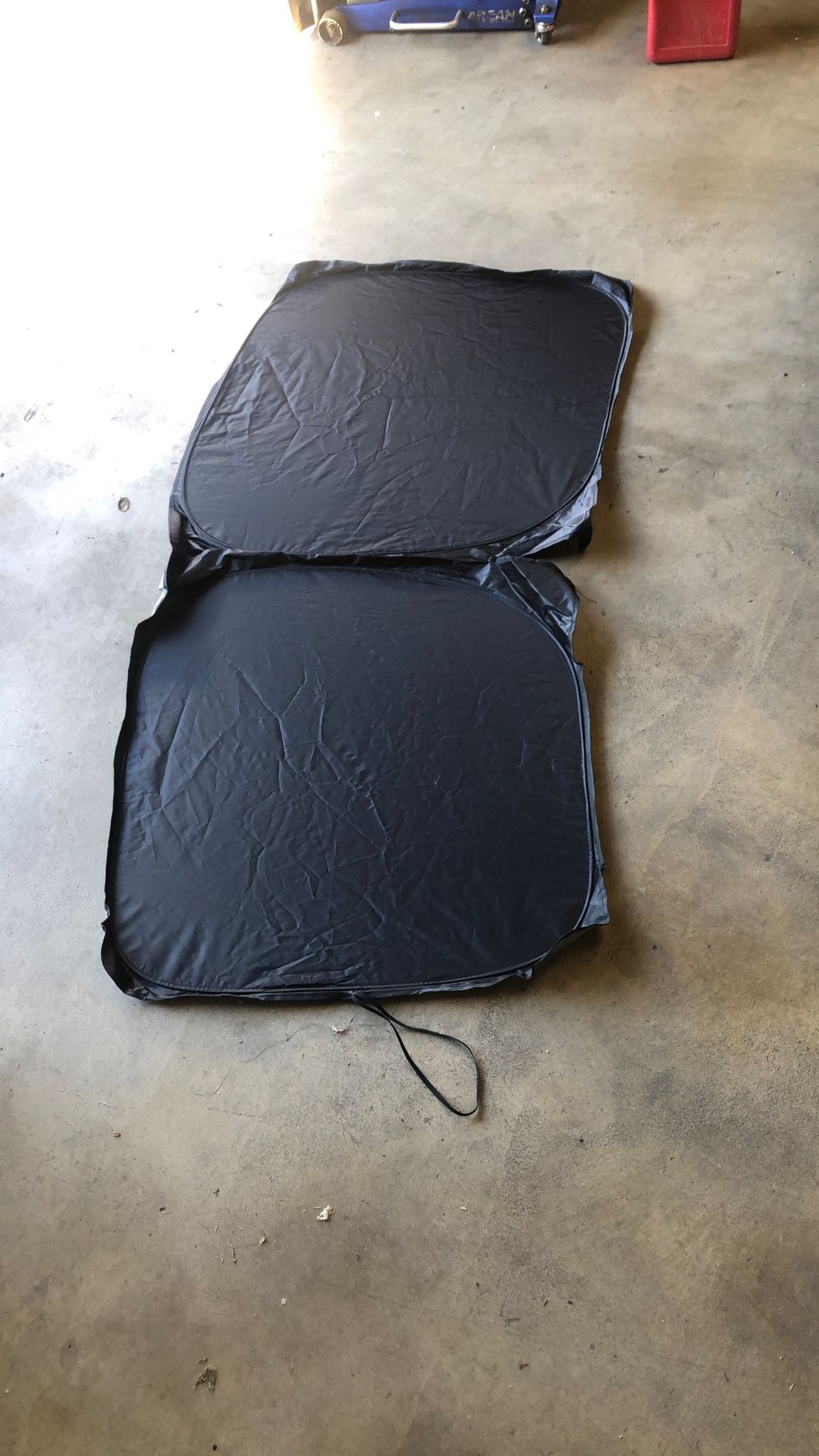 Windshield sunscreen, cover