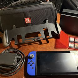 NINTENDO  SWITCH BUNDLE 