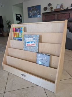 ECR4Kids Kids Wooden Book Display Rack