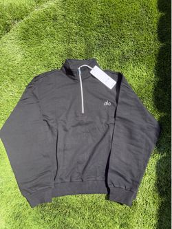 Black alo Quarter zip Size small and medium Instock(Seaside Ca)