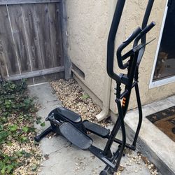 Compact Elliptical Machine
