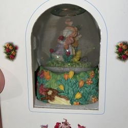 New Nib 1994 Easter Bunny Water Globe Musical Plays Peter Cottontail 100mm