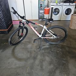 Specialized Mountain Bike 
