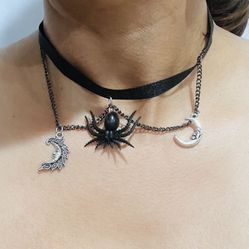 Spooky 🕷️ Spider Necklace Choker With Chain And Moon Pendants Gothic Costume Jewelry For Women 