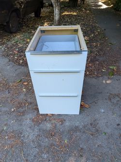 Free cabinet