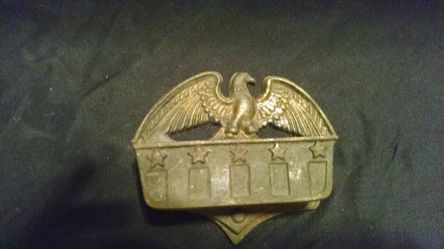 Broken Wing, Vintage Eagle Matchbox?