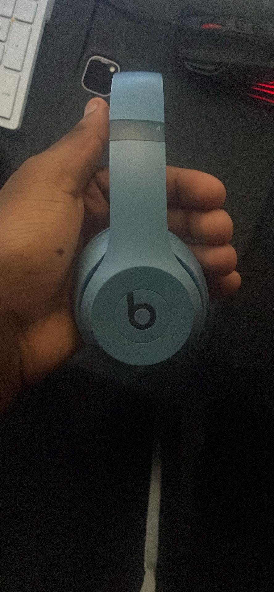 Beats Solo 4