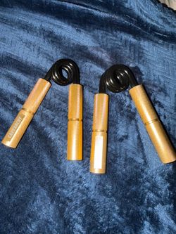 Hand grips