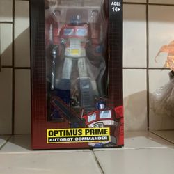 Optimus Prime PCS Collectable Statue 