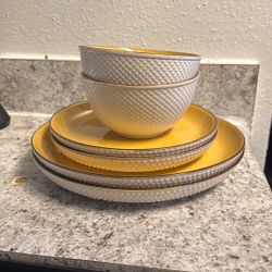 Ceramic Plate/Mug Set (Dishwasher & Microwave Safe)