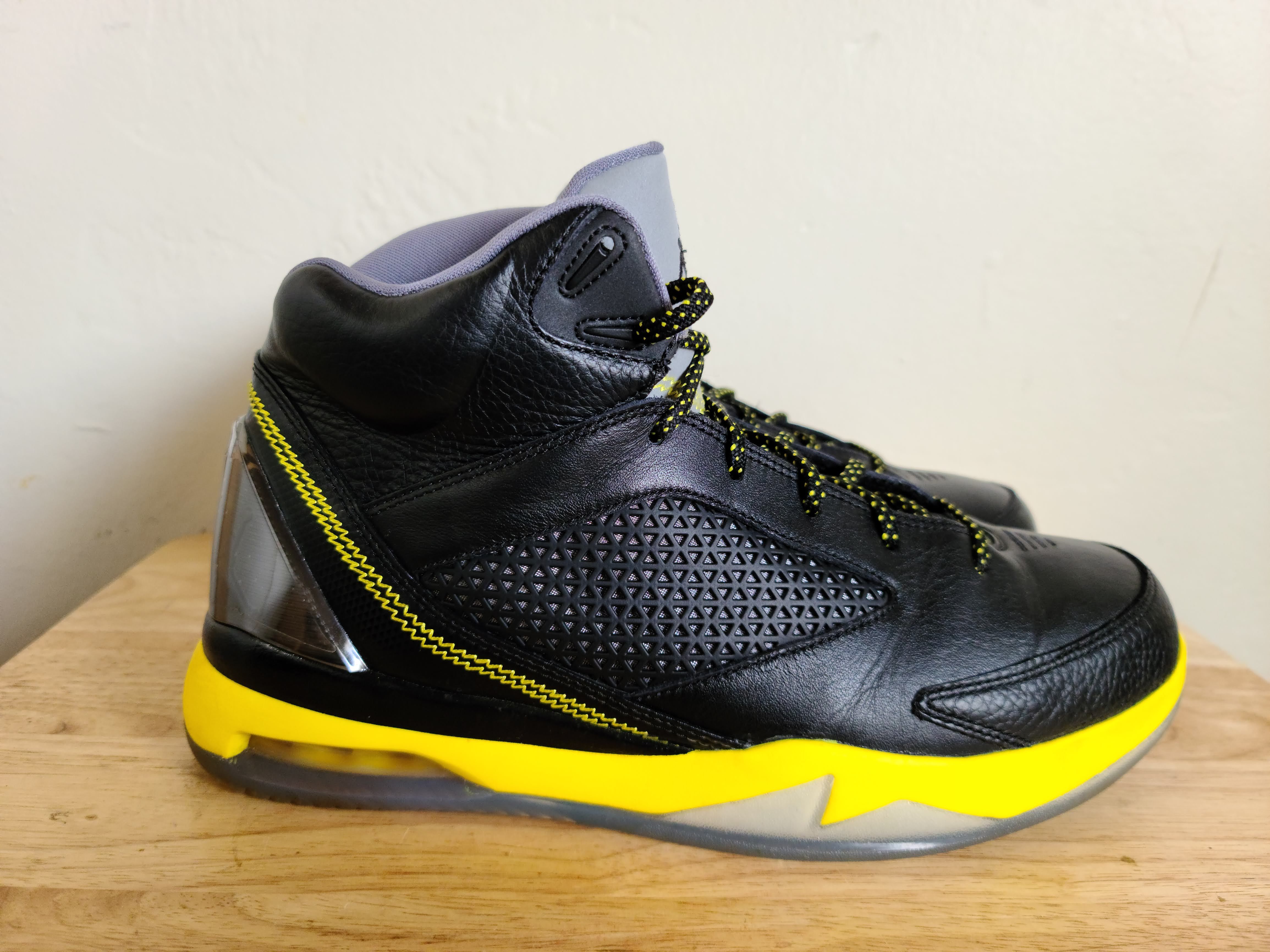 Nike Air Jordan Flight Future Remix Black Yellow Shoes 679680-070 Men's Size 11