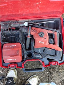 Hilti TE 30-22 Cordless Rotary Hammer Kit