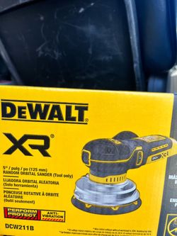 Lijadora Dewalt 20 v XR nuevo modelo