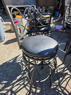 9 barstools