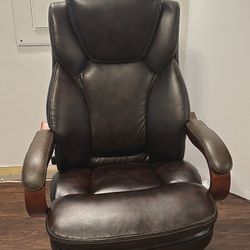 BarcaLounger executive chair (discontinued) 