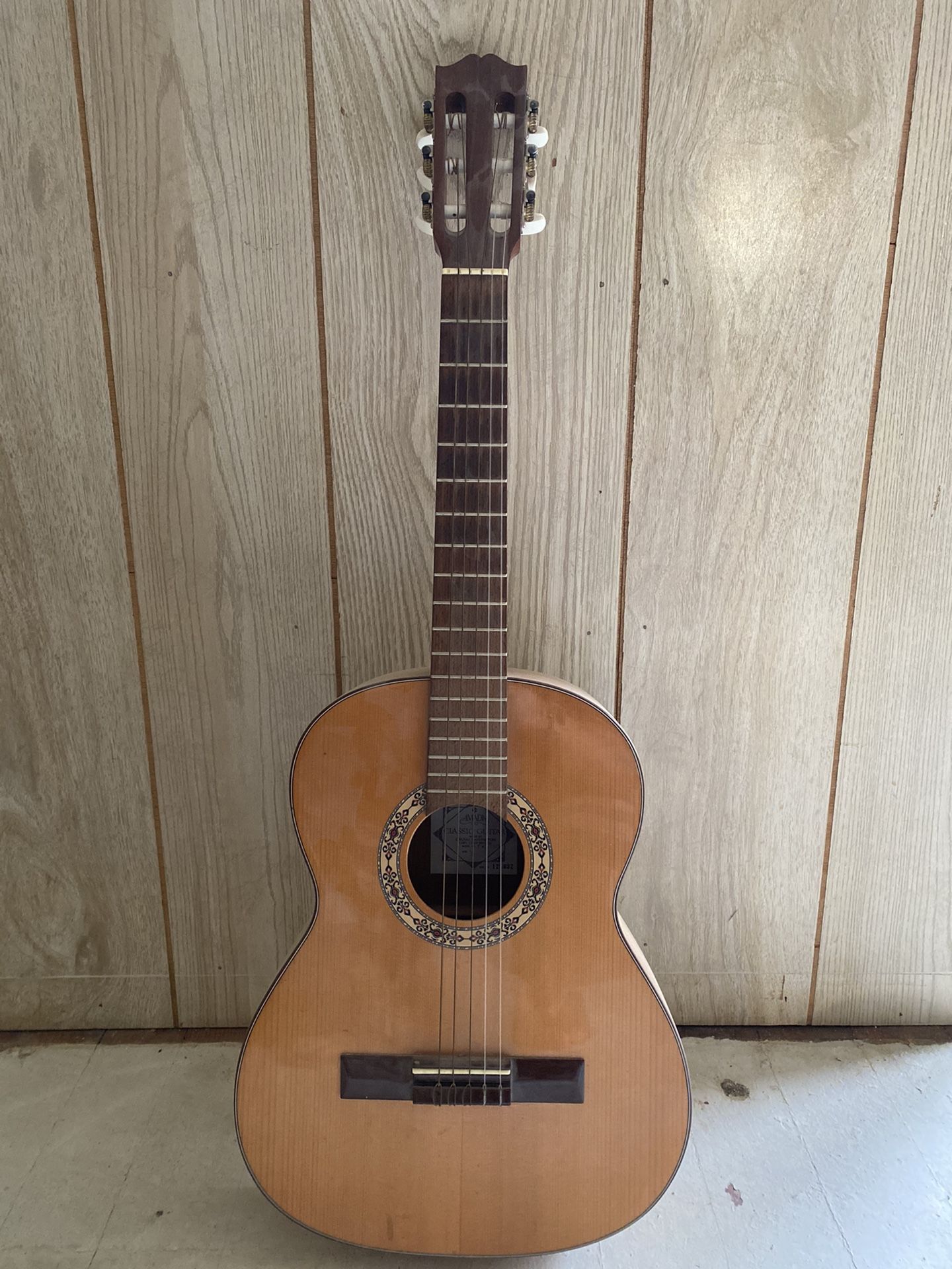 Amada Classic Acoustic Guitar