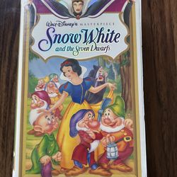 Walt Disney Snow White & The Seven Dwarfs VHS Movie 
