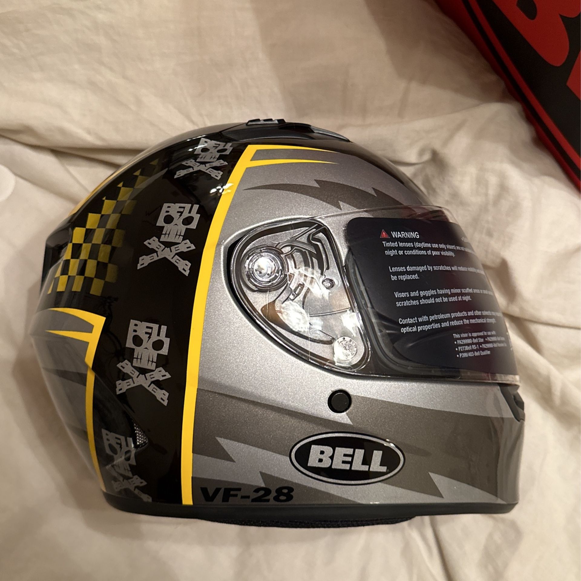 Bell Helmet for Sale in Bakersfield, CA - OfferUp