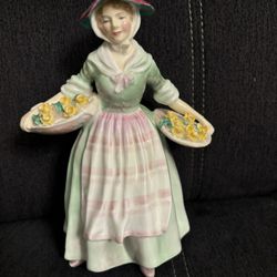 Royal  Doulton  Daffy Dawn Dilly Figurine