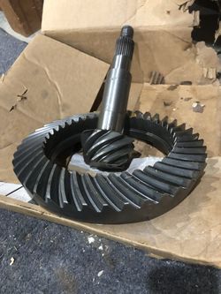 2002 Ford F2 50 ring in pinon (front)