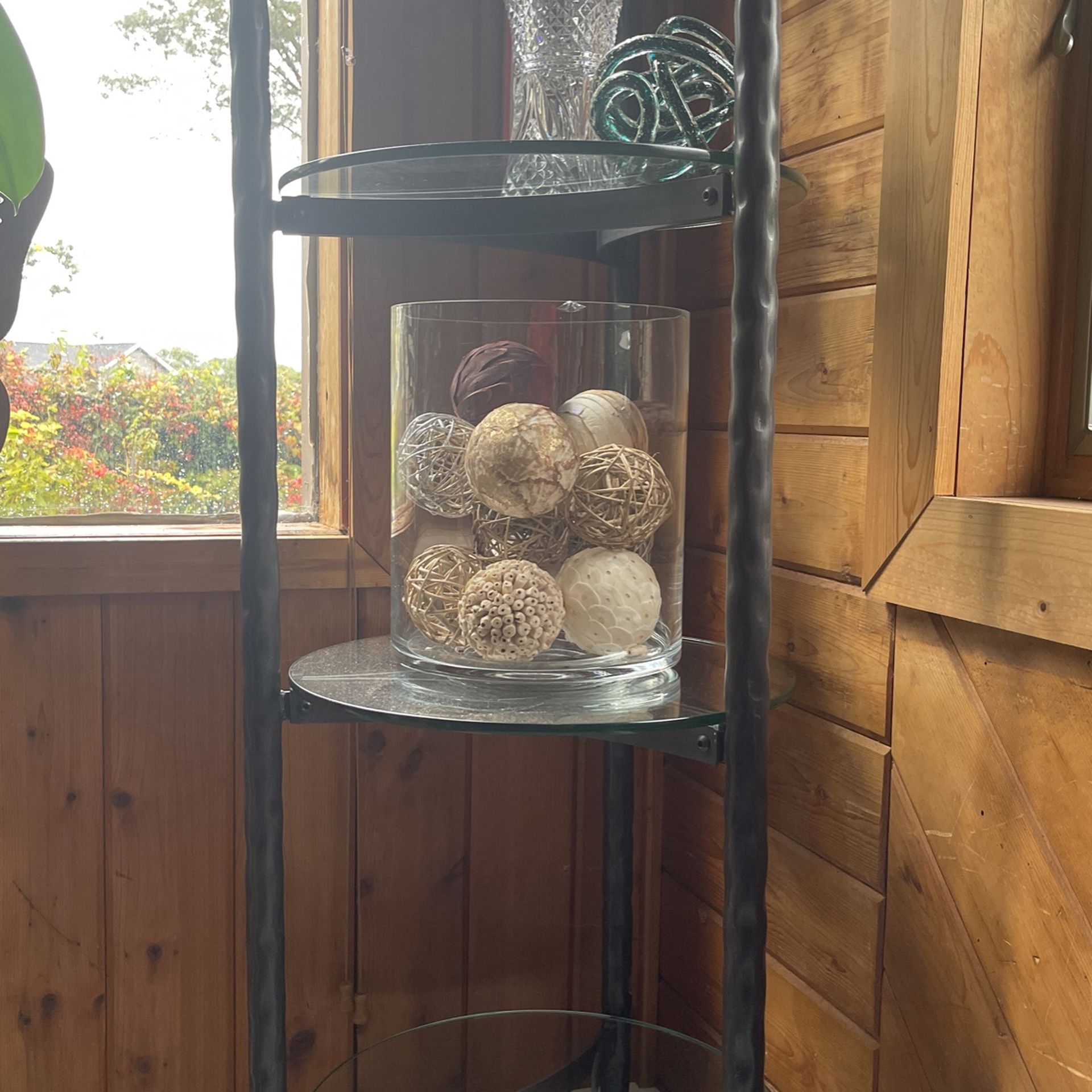 Round Corner Shelf