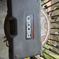 RIDGID 44923 690-I 115V HAND-HELD POWER DRIVE WITH 1/2" TO 2" DIE HEADS