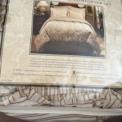 King  Comforter Set