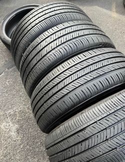 205 55 16 KUMHO for the four, already installed and balanced.
