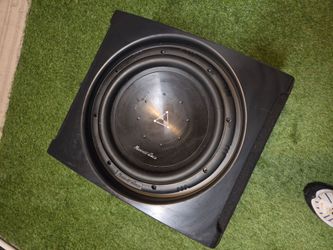 Phoenix Gold 12" sub in box