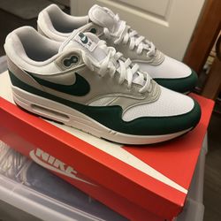 Nike Air Max 1 Men’s Eagles Kelly Green Brand New