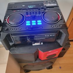 LG CM9(contact info removed)W HI-FI SHELF SISTEM WITH DJ-PRO BLUETOOTH $1.200 