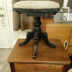 Piano Stool -vintage