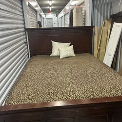 Cama Queen Con Su Colchón Incluido. Hacemos Delivery 