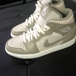 Jordan 1.. Size 9