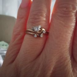 14k Gold Diamond Ring