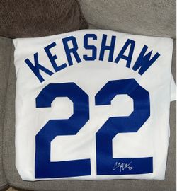 Clayton Kershaw Signed Jersey