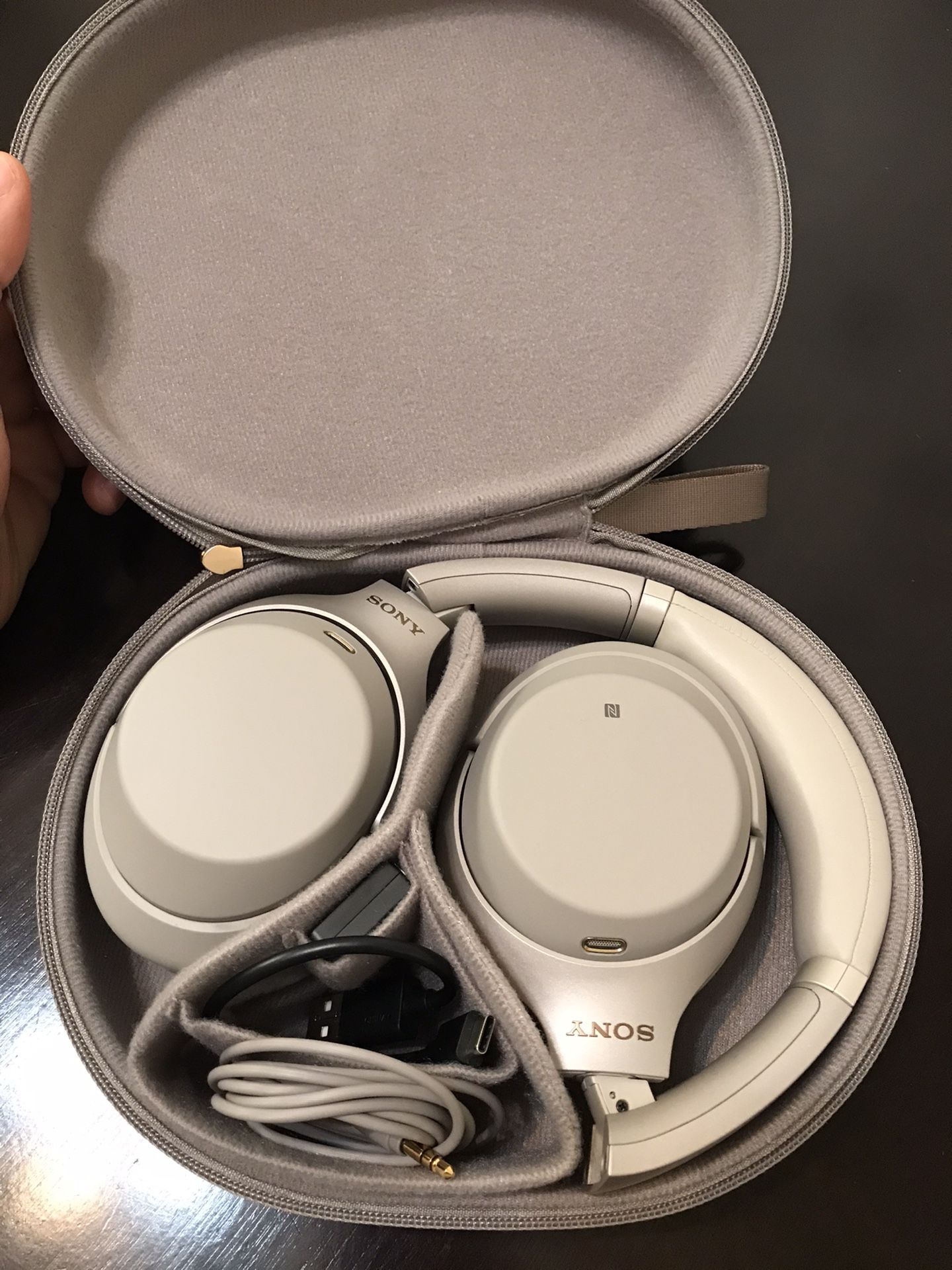 Sony WH1000XM3 Bluetooth Headphones