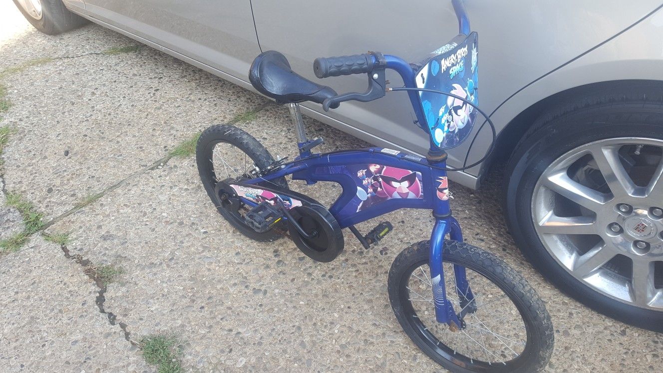 "ANGRY BIRD SPACE" BOYS BIKE