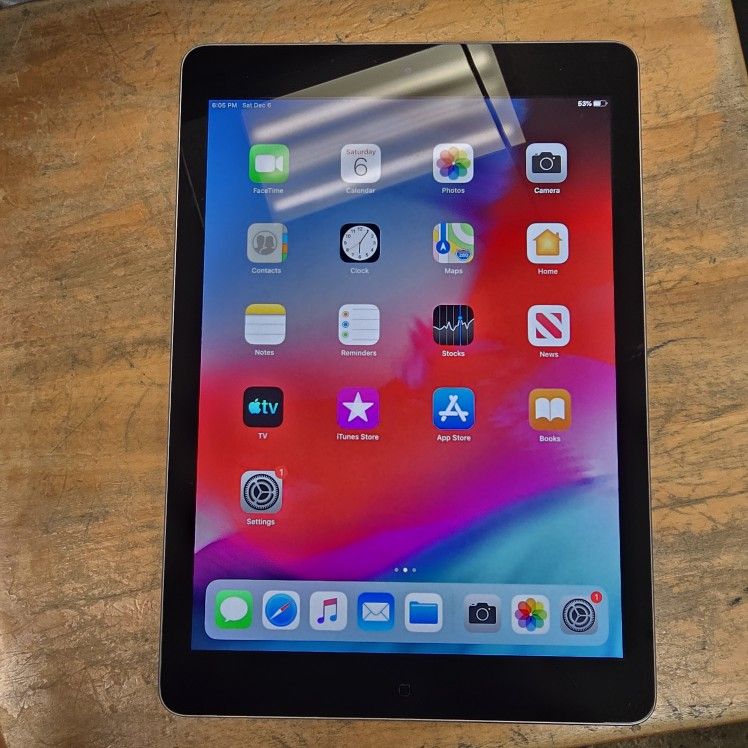 Ipad Air 16gb WiFi ( In Great Condition