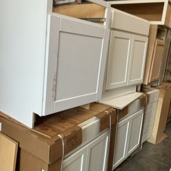 Kitchen Cabinets  $100-$250