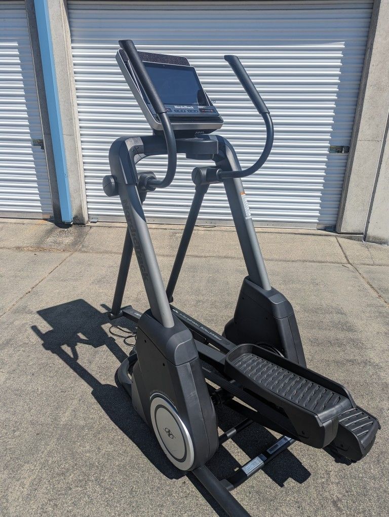 NordicTrack FS14i elliptical trainer