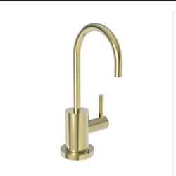 Newport Brass East Linear 1.5 GPM Cold Water Dispenser