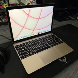 Apple MacBook Pro Laptop 2015 Rose Gold Great Condition 