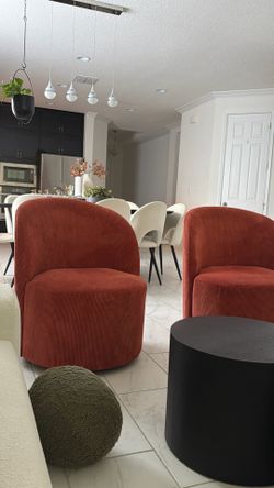 Accent chairs terracotta color