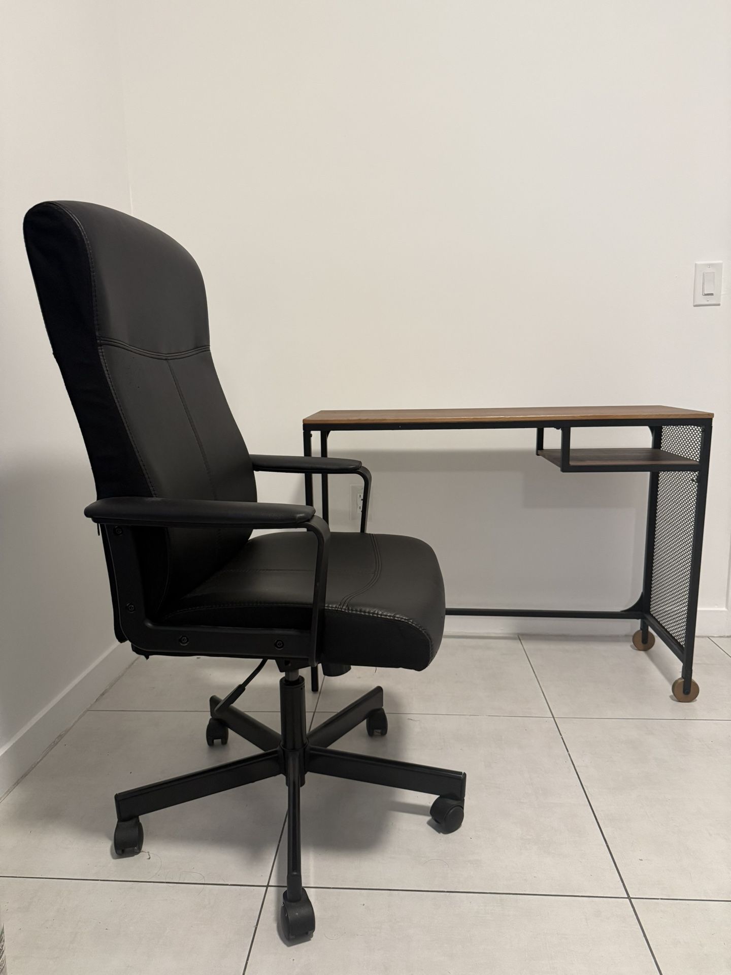 Desk with Chair