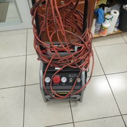 HUSKY COMPRESSOR 4.5 GALLON 175 PSI MAX 1.3 HP